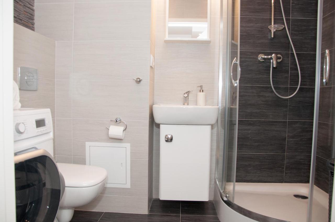 Apartament Obrzezna 3 Deluxe Warsawa Bagian luar foto