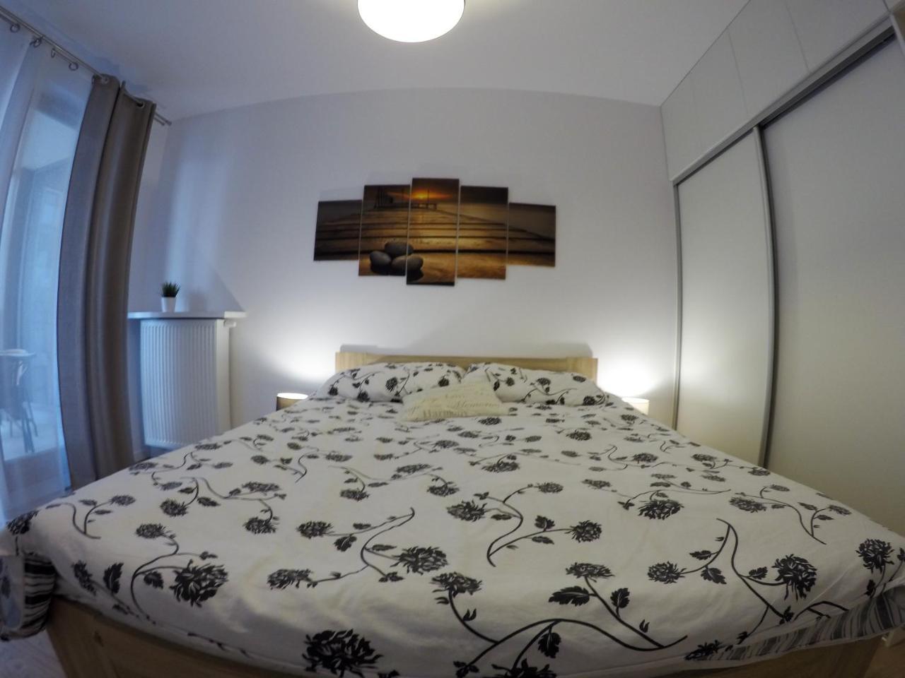 Apartament Obrzezna 3 Deluxe Warsawa Bagian luar foto